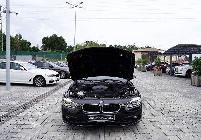 BMW Řada 3 320d automat,EfficientDynamic - fotka 9 z 42