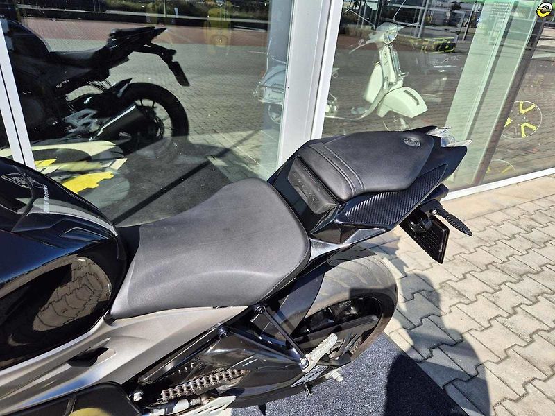 BMW S 1000 R (2016) - fotka 15 z 19