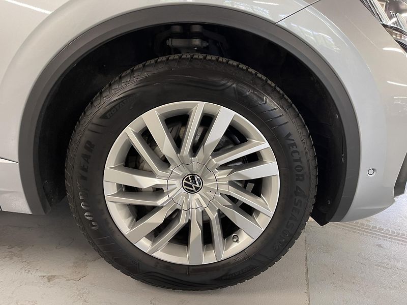 Volkswagen Touareg (2025) 3.0 TDI - Vzduch/Tažné/Matrix - fotka 7 z 30