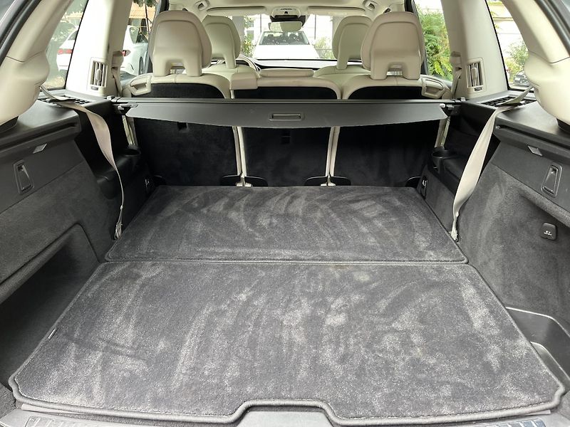 Volvo XC90 (2016) T8 AWD TWIN-ENGINE INSCRIPTION - fotka 16 z 47