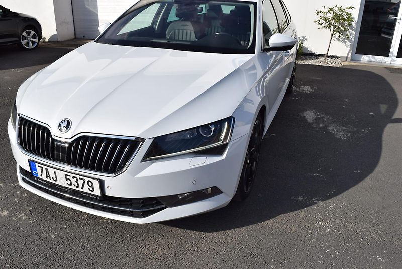 Škoda Superb (2019) 2.0TDI 110kw 4x4 L&K DSG TAŽNÉ - fotka 2 z 50