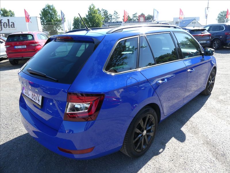Škoda Fabia 1,0 TSi 70kW STYLE,2x kola,ČR - fotka 9 z 42