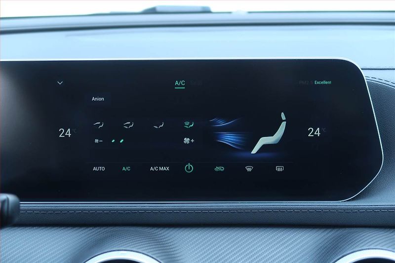 Dongfeng T5 EVO (2024) Exclusive 1.5 Turbo - fotka 19 z 28