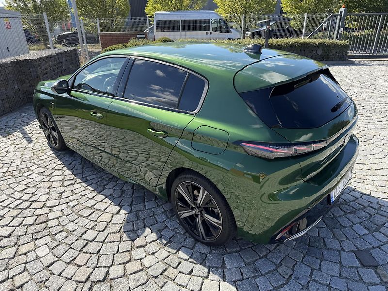 Peugeot 308 (2023) e-GT HYBRID 225  - fotka 9 z 29