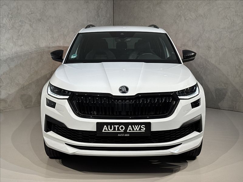 Škoda Kodiaq 2,0 TDi  DSG Sportline Virtual - fotka 2 z 50