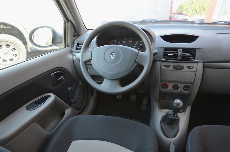 Renault Thalia (2011) // REZERVOVÁNO //  - fotka 18 z 25