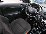 Škoda Yeti (2011) 2.0 TDI, Navi, Xenony - náhled 7
