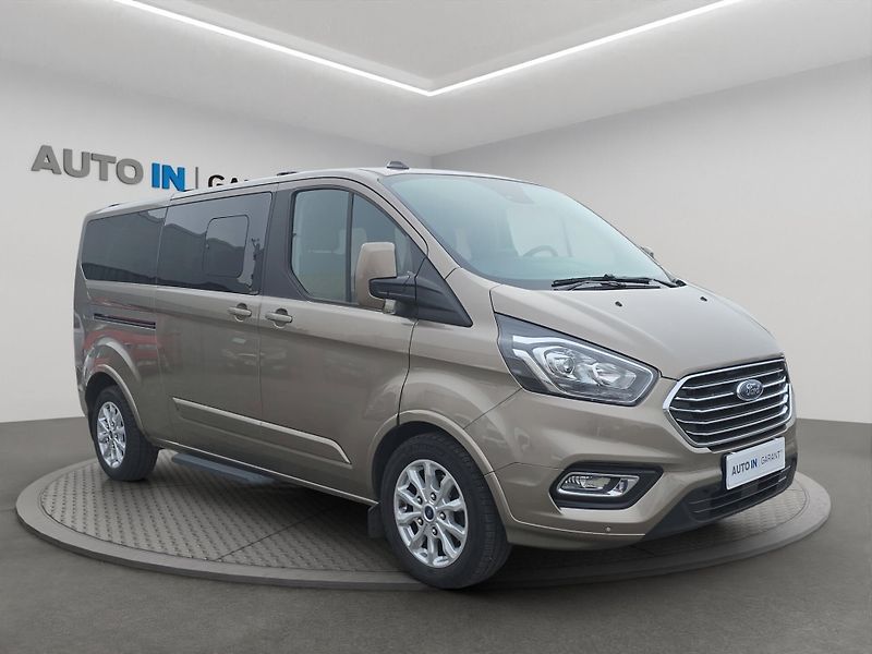 Ford Tourneo Custom (2020) 2.0 EcoBlue MHEV 136kW, 1. Maj - fotka 3 z 22