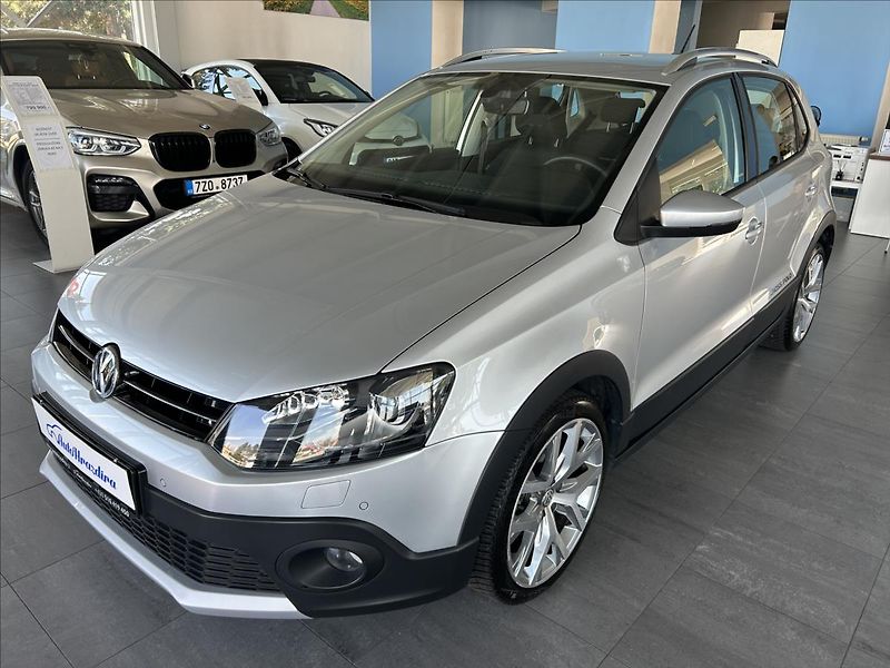 Volkswagen Polo 1,2   TSI,CROSS,SERVISKA,1.MAJ - fotka 3 z 26