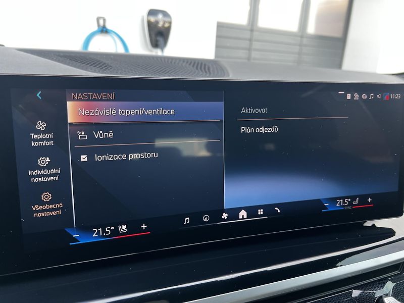 BMW X5 xDrive 30d M-Sport - fotka 21 z 35