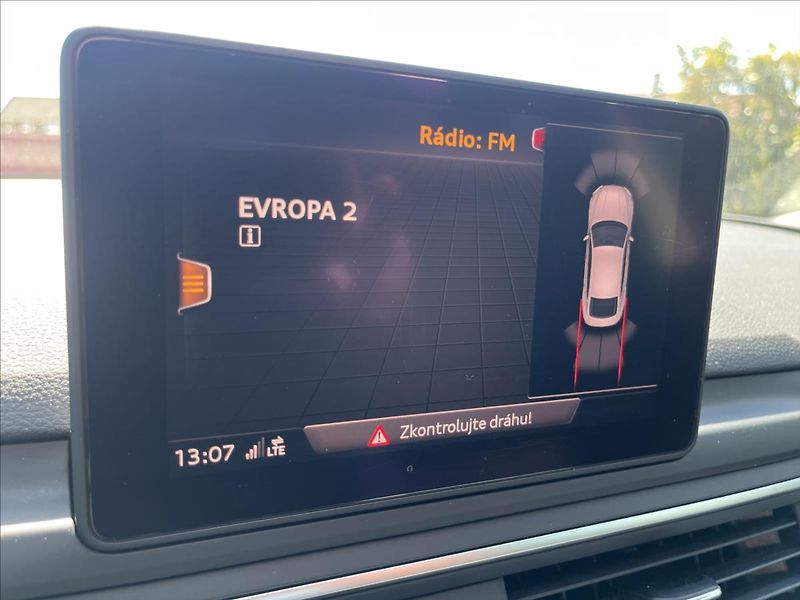 Audi A5 2.0 SPORTBACK 40 TDi 4x4 S-TRO - fotka 20 z 56
