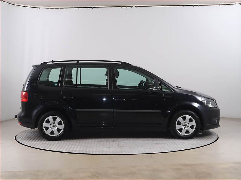Volkswagen Touran (2012) 1.6 TDI, Serv.kniha, Tempomat - fotka 6 z 15