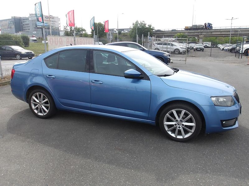 Škoda Octavia 1,6TDi 81kW DSG ! ČR !  KRASAV - fotka 7 z 33