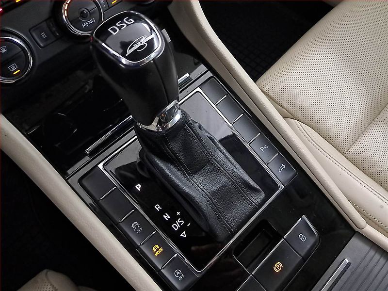 Škoda Superb (2016) 2.0 TDI 4x4, 4X4, Automat - fotka 13 z 25