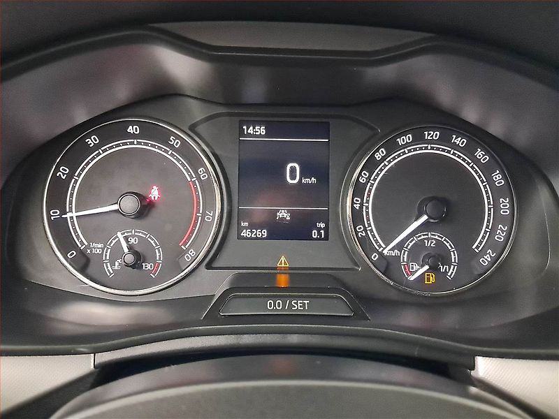 Škoda Scala (2021) Joy 1.0 TSI, Tempomat - fotka 11 z 15