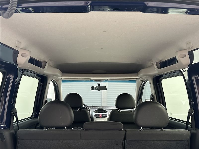 Opel Combo 1,3 CDTI 75PS  Edition A/T - fotka 38 z 50
