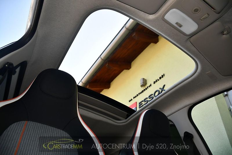 Renault Twingo ZE VIBES VÝHŘEV - fotka 47 z 55