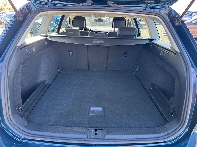 Volkswagen Passat (2022) BUSINESS 1.5TSI 110kW DSG CZ  - fotka 6 z 11