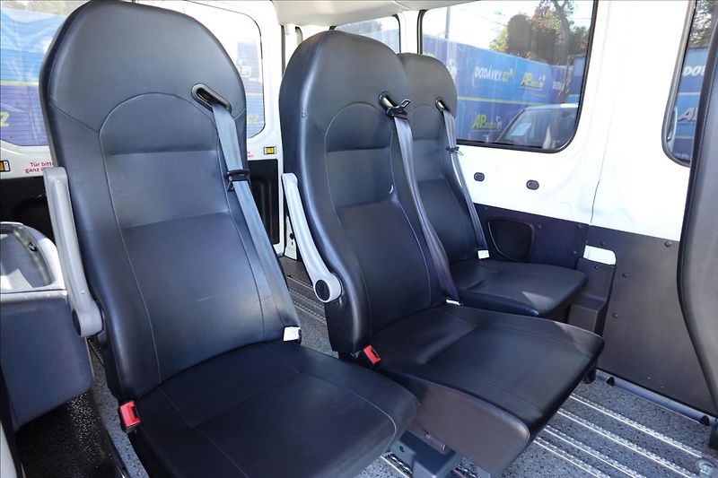 Ford Transit 2,0 TDCI  L3H2 8MÍST BUS KLIMA - fotka 12 z 31