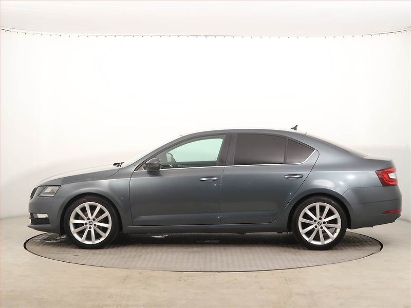 Škoda Octavia (2018) Style Plus 2.0 TDI, Navi - fotka 3 z 14