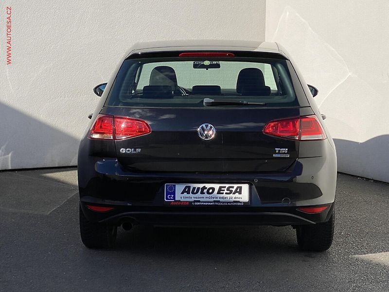 Volkswagen Golf (2013) 1.2 TSi VII, Comfortline - fotka 5 z 17