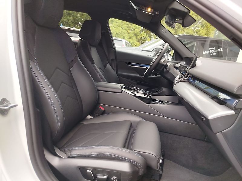 BMW Ostatní M60 xDrive Touring TOP - fotka 18 z 23