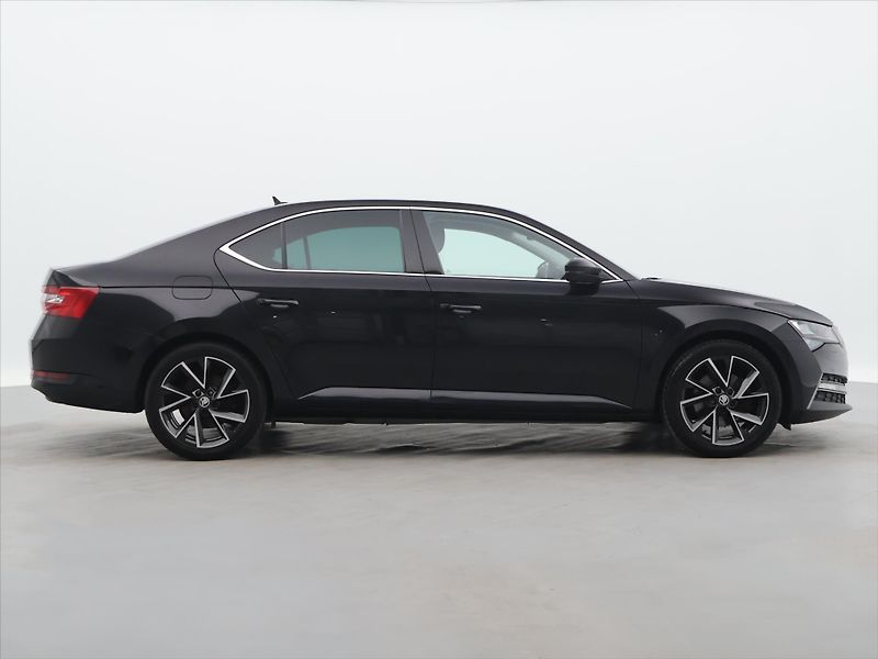 Škoda Superb iV 1,4 TSI 115kW Style DSG CZ - fotka 8 z 30