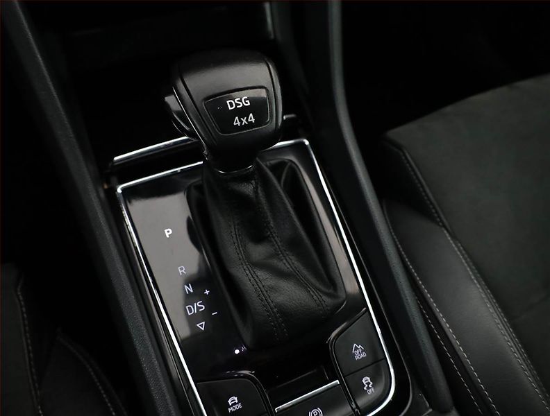 Škoda Karoq (2019) 2.0 TDI - fotka 12 z 18