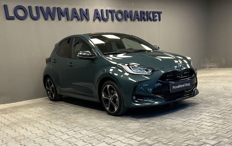 Toyota Yaris 1.5 Hybrid AT EXECUTIVE VIP SK - fotka 15 z 18
