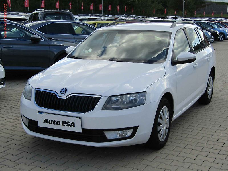 Škoda Octavia (2016) 2.0TDi, ČR, AAC, výhř.sed. - fotka 3 z 17