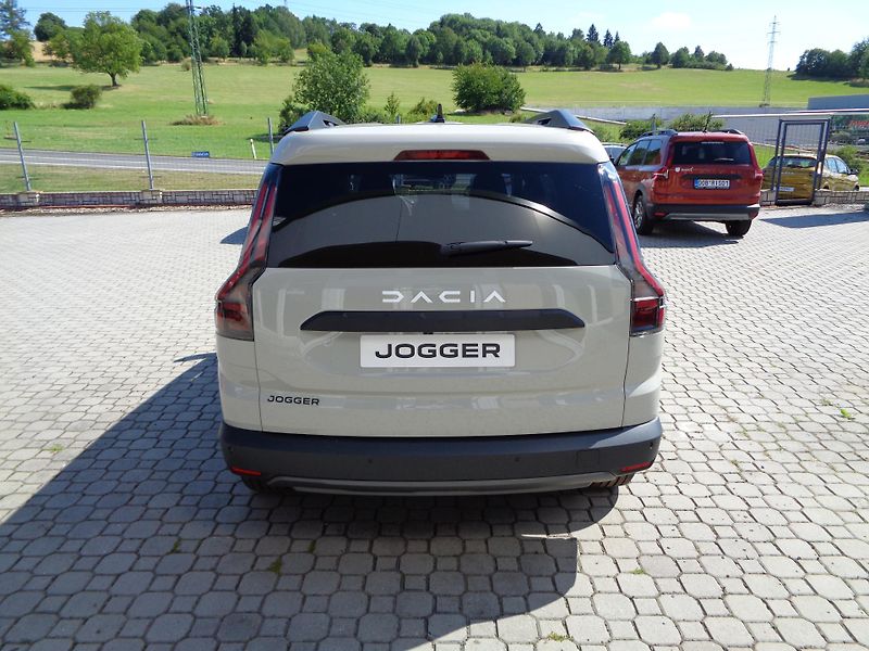 Dacia Jogger (2026) Expression Eco-G 120 7 míst    - fotka 5 z 23