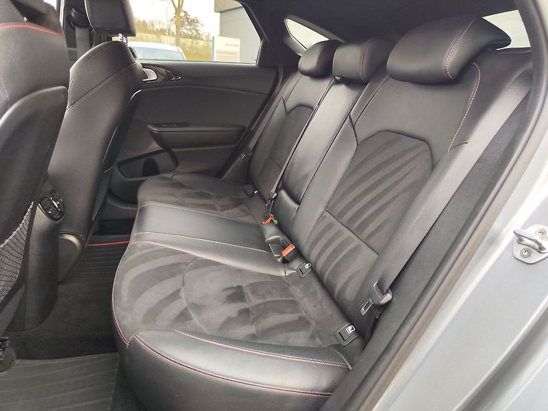 Kia Pro_Ceed 1.6 T-GDI/150kW GT DCT - fotka 14 z 37