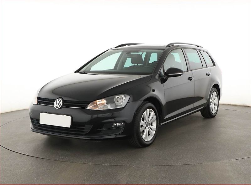 Volkswagen Golf (2013) 1.2 TSI, ČR,1.maj, Tempomat - fotka 2 z 15