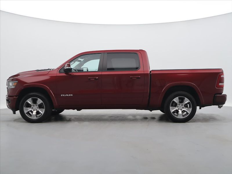 Dodge RAM 5,7 1500 295kW Laramie 4x4 - fotka 4 z 32