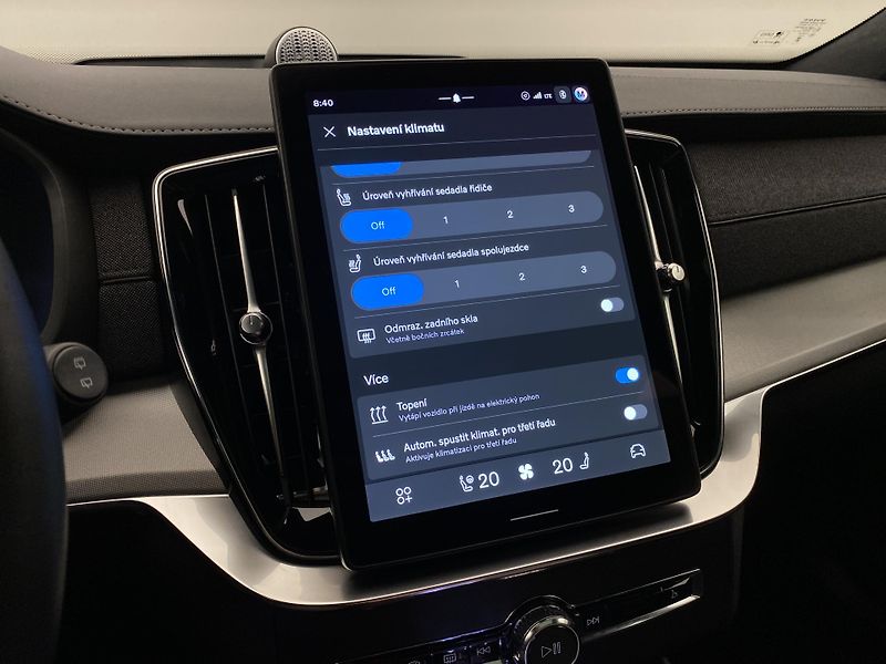 Volvo XC90 T8 RECHARGE BLACK EDITION 7m - fotka 51 z 72
