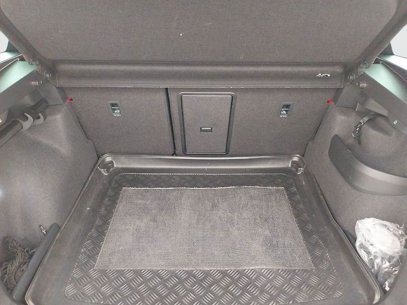 Škoda Karoq (2020) Sportline 1.5 TSI - fotka 14 z 24