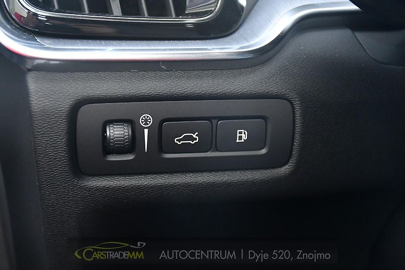 Volvo V60 2,0 T6 186kW PHEV TWIN ENGINE - fotka 25 z 51