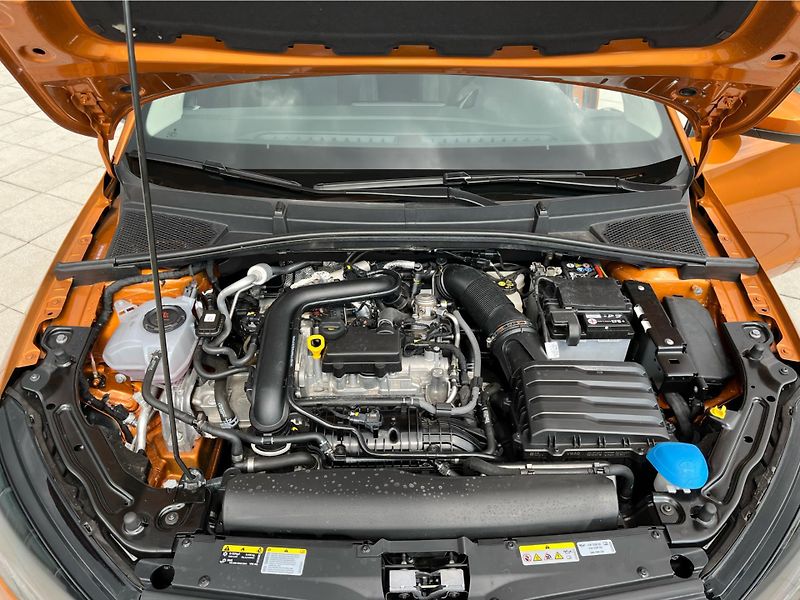 Škoda Fabia 1.0TSI 85kW TOP SELECTION - fotka 27 z 27