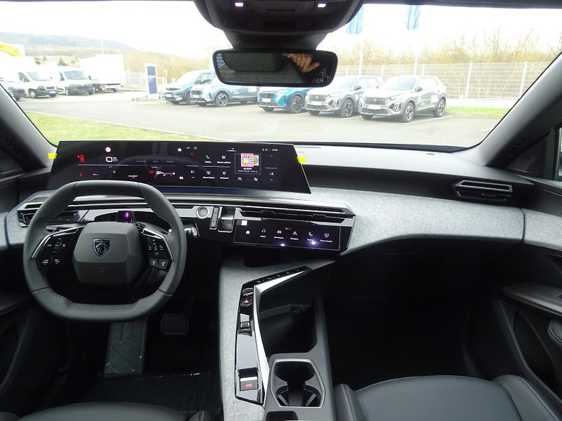 Peugeot 5008 (2026) BUSINESS 145k e-DCS6 5MÍST - fotka 23 z 42
