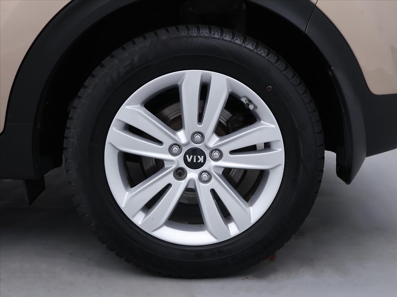 Kia Sportage 1,7 CRDI 85kW Comfort CZ - fotka 26 z 33