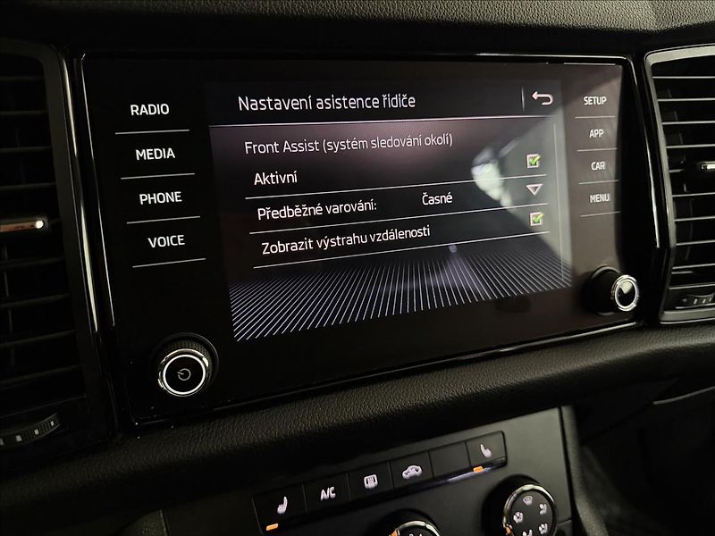 Škoda Kodiaq 1.4TSI MAN. TAŽNÉ 2XALU 1MAJ - fotka 23 z 37