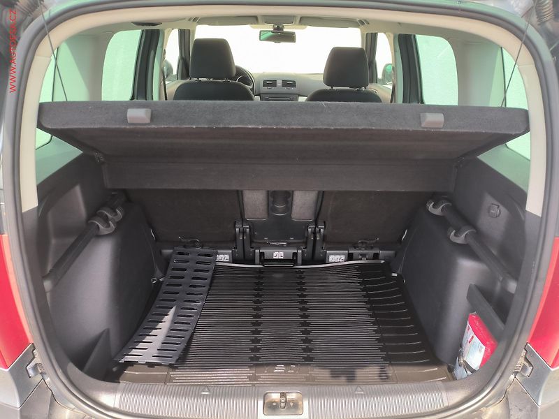Škoda Yeti (2013) 2.0 TDi 4x4, ČR, Ambition - fotka 7 z 18