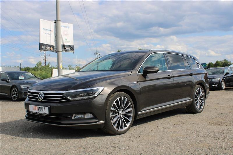 Volkswagen Passat 2,0 TDi  HIGHLINE, 4 x 4, DSG - fotka 1 z 38