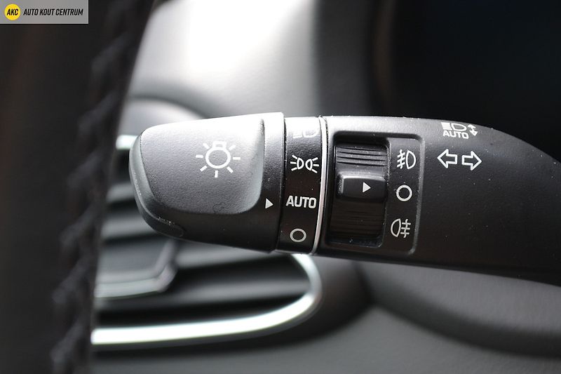 Hyundai i30 WG 1,5I MT SMART FAMILY NAVI - fotka 35 z 47