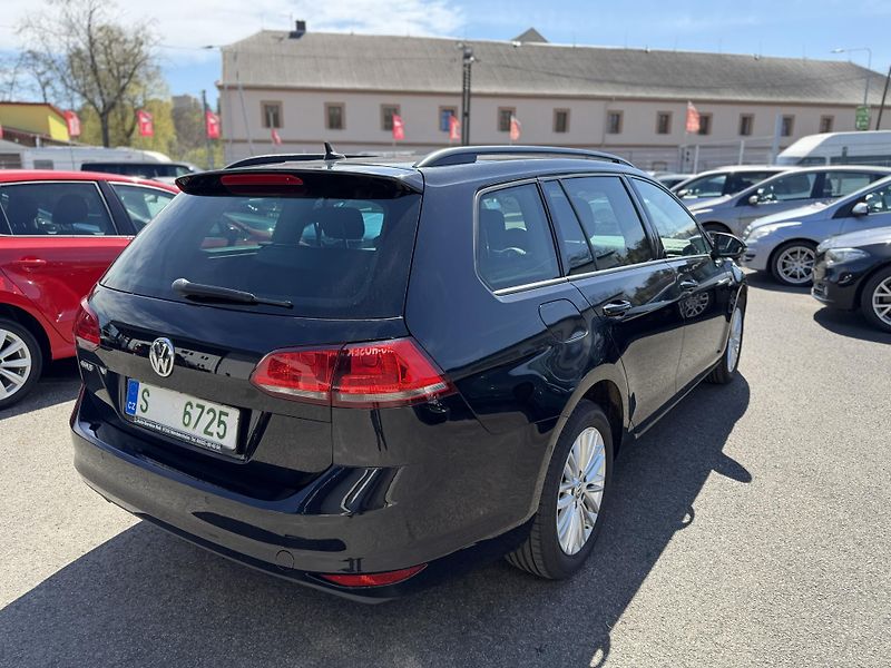 Volkswagen Golf 1.6 TDI, 81kw, CUP - fotka 3 z 9