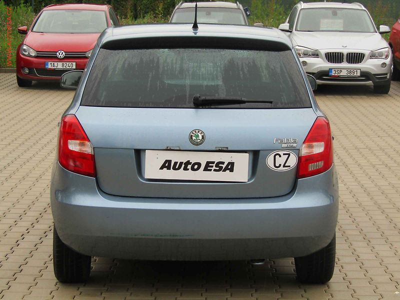 Škoda Fabia (2011) 1.2TSi, 1.maj,ČR, AC - fotka 5 z 15