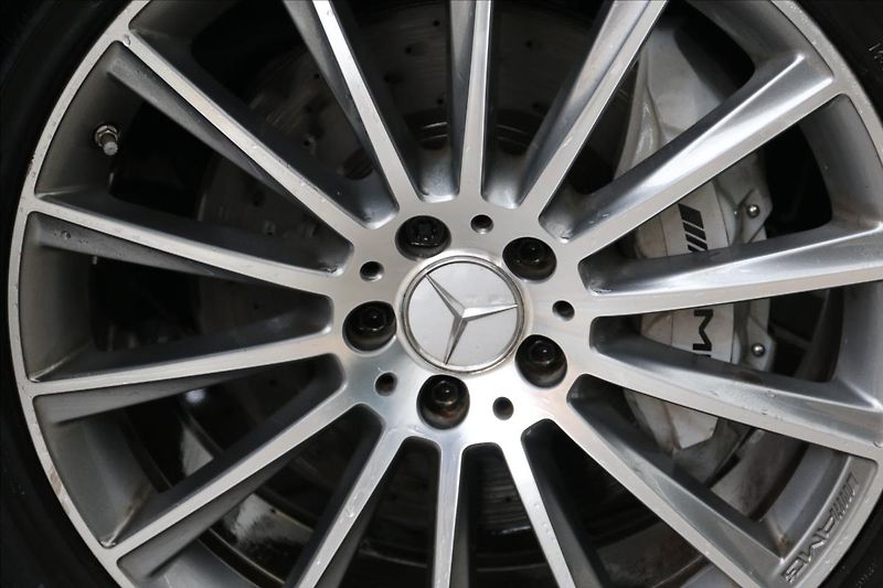 Mercedes-Benz GLC 3,0 43 AMG, Automat, Tažné - fotka 13 z 61