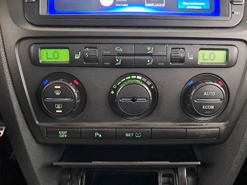 Škoda Octavia (2006) RS 2.0 TDI, po STK, Tažné - fotka 15 z 18