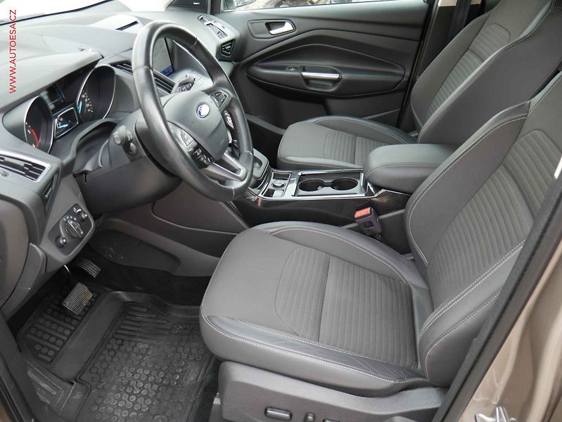 Ford Kuga (2019) 2.0TDCI 4x4, 1.maj,ČR, AT - fotka 9 z 19