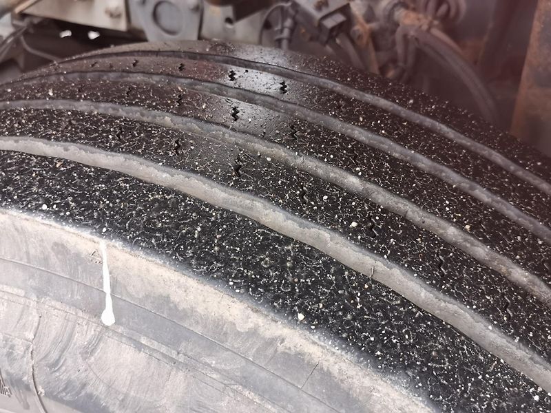 Mercedes-Benz Axor 2533 L 6X2 EURO 4 hydraul.ruka - fotka 12 z 25
